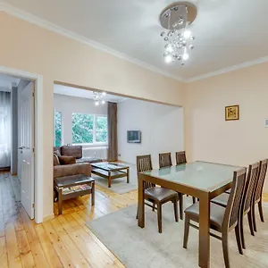 central-apartment-1463-4.sofiahotelsbg.com/